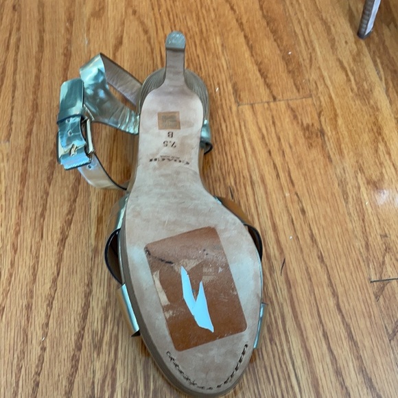 Coach Gold stacked heels - Picture 4 of 4